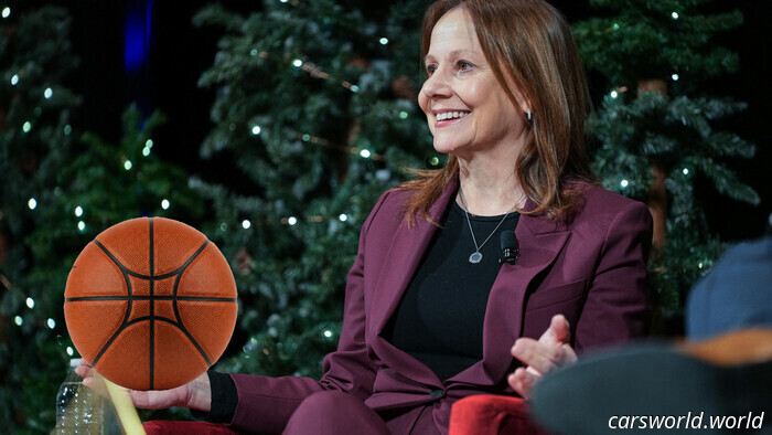 L'amministratore delegato di GM Mary Barra fa parte dell'offerta per la squadra WNBA di Detroit | Carscoops